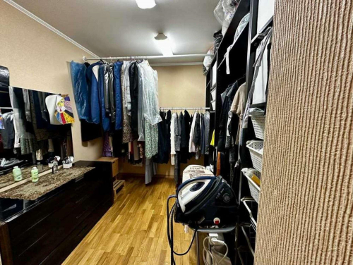 Продажа 5-комн квартиры Льва Толстого улица, 91