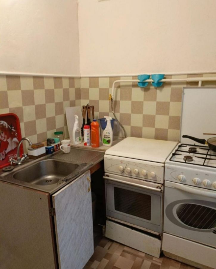 Комната Безымянный 2-й переулок, 4а