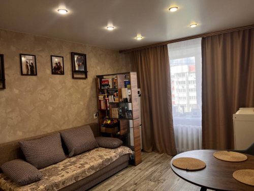 Продажа 2-комн квартиры Гастелло улица, 47