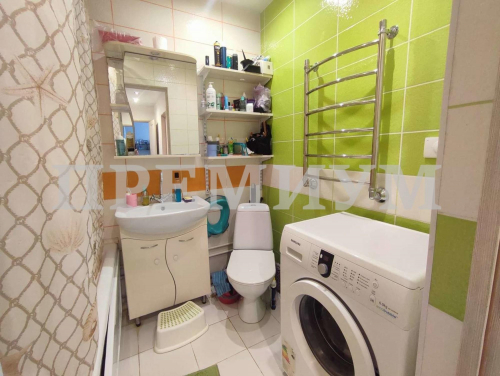 Продажа 2-комн квартиры Евгения Золотухина улица, 8