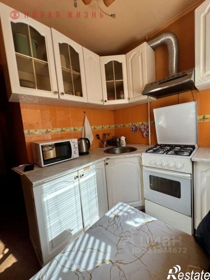 2-комн квартира улица Советской Армии, 142,  д. 142