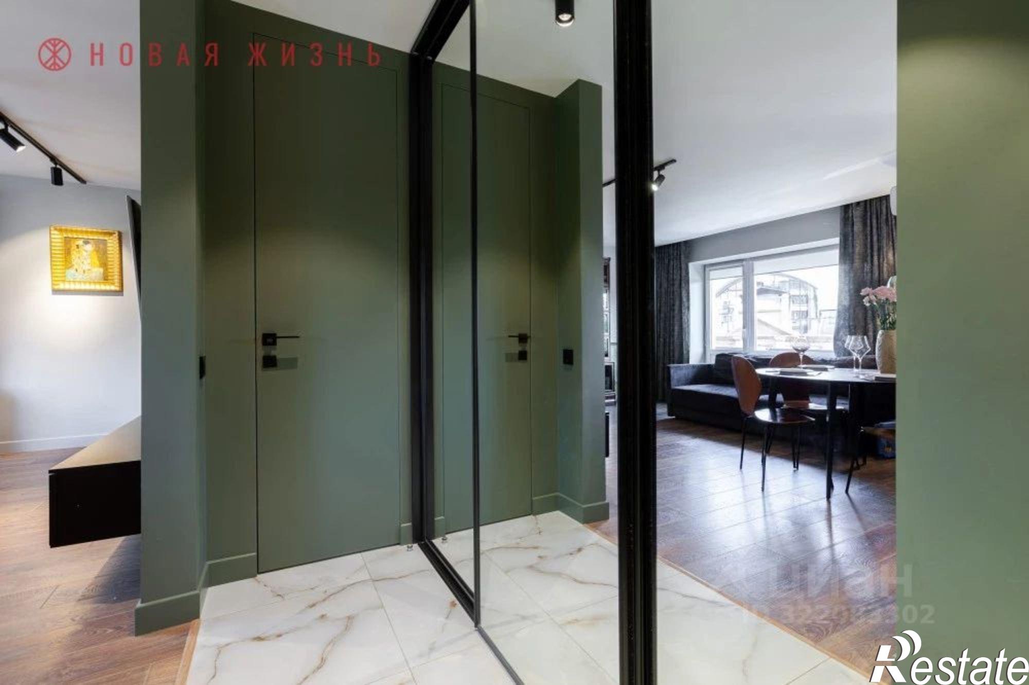 Купить квартиру за 21 000 000 рублей на Молодогвардейская улица, 153