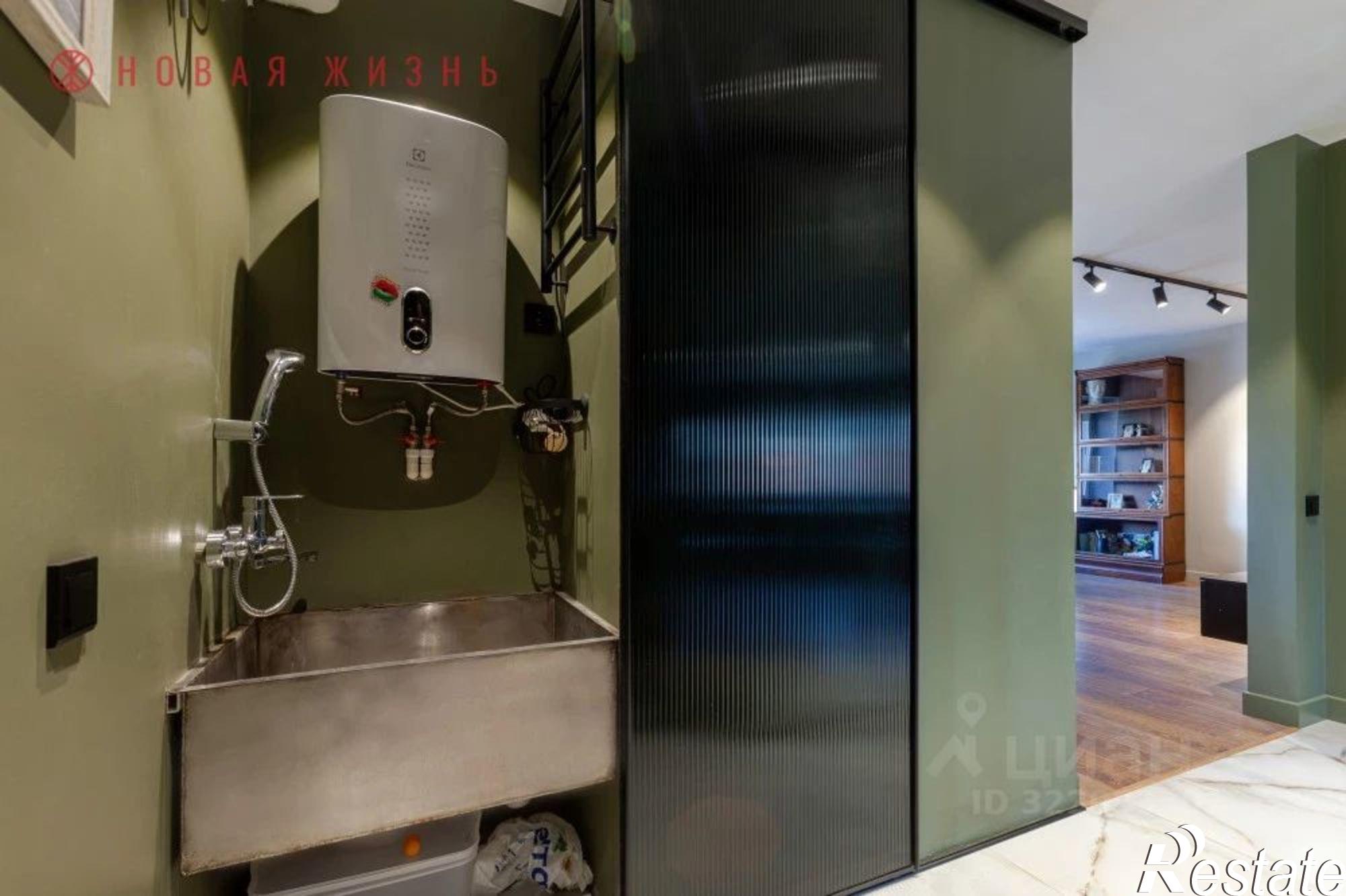 Купить квартиру за 21 000 000 рублей на Молодогвардейская улица, 153