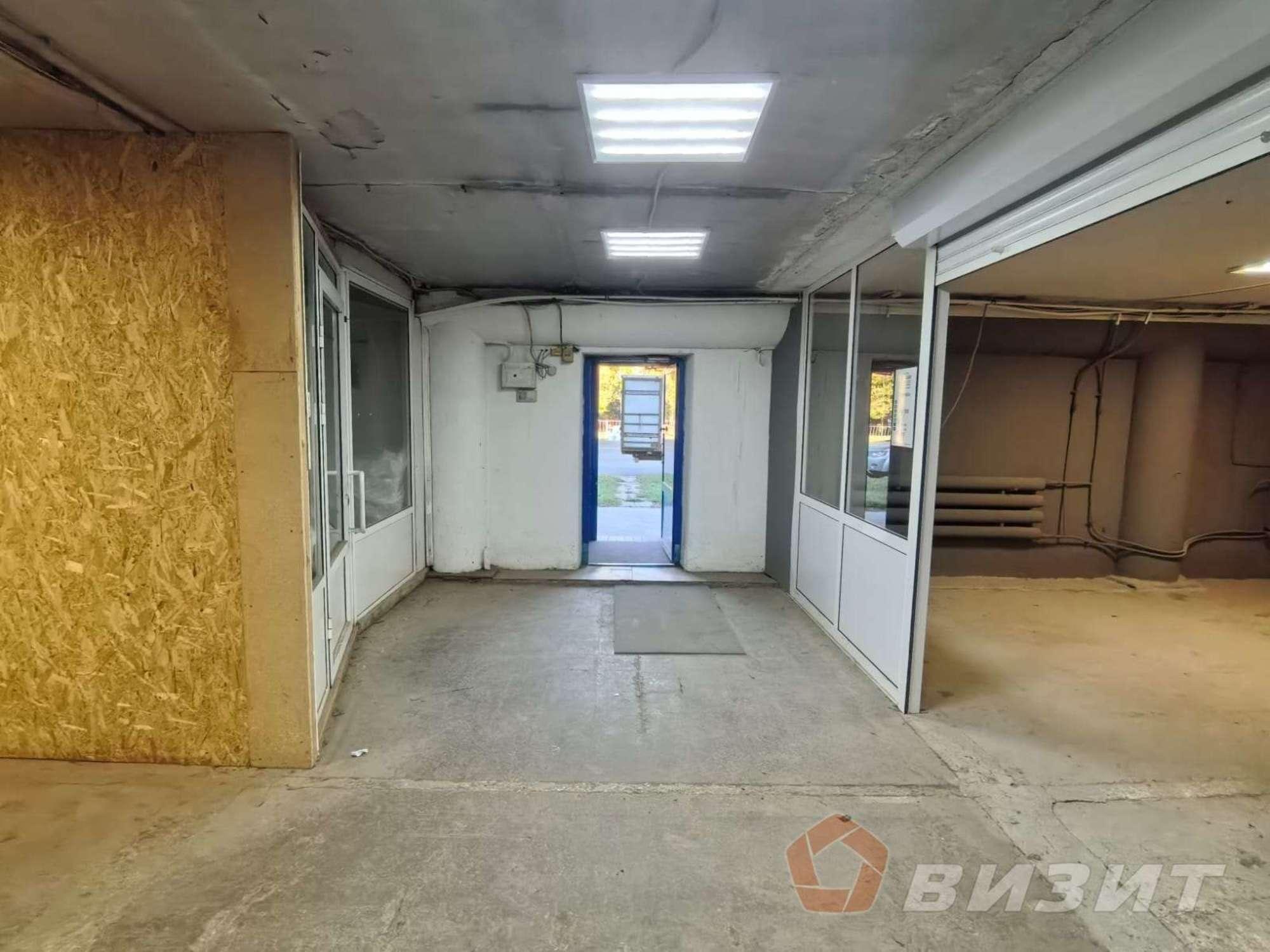 Купить торговое помещение за 42 000 000 рублей на Авроры улица, 112А