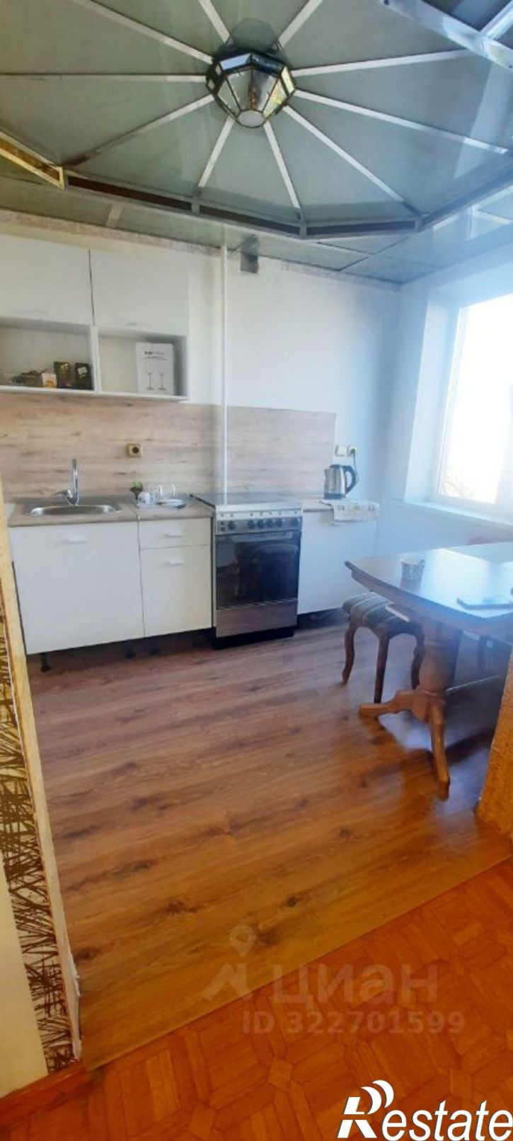 3-комн квартира Гаражная улица, 18,  д. 18