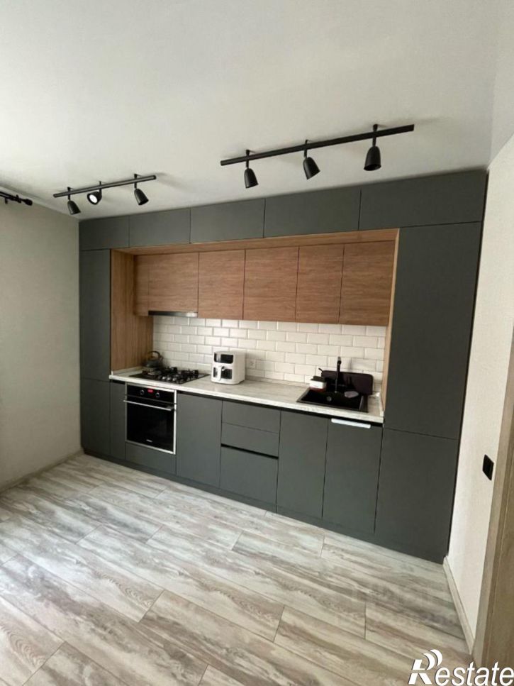 3-комн квартира 1-й кв-л, 33,  д. 33