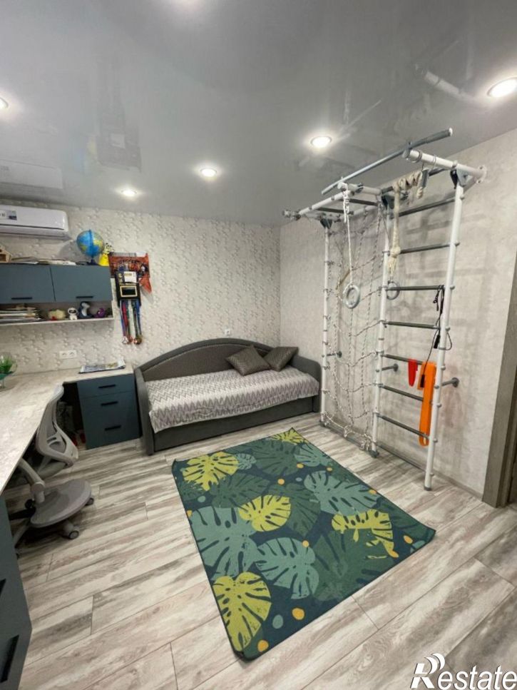 3-комн квартира 1-й кв-л, 33,  д. 33