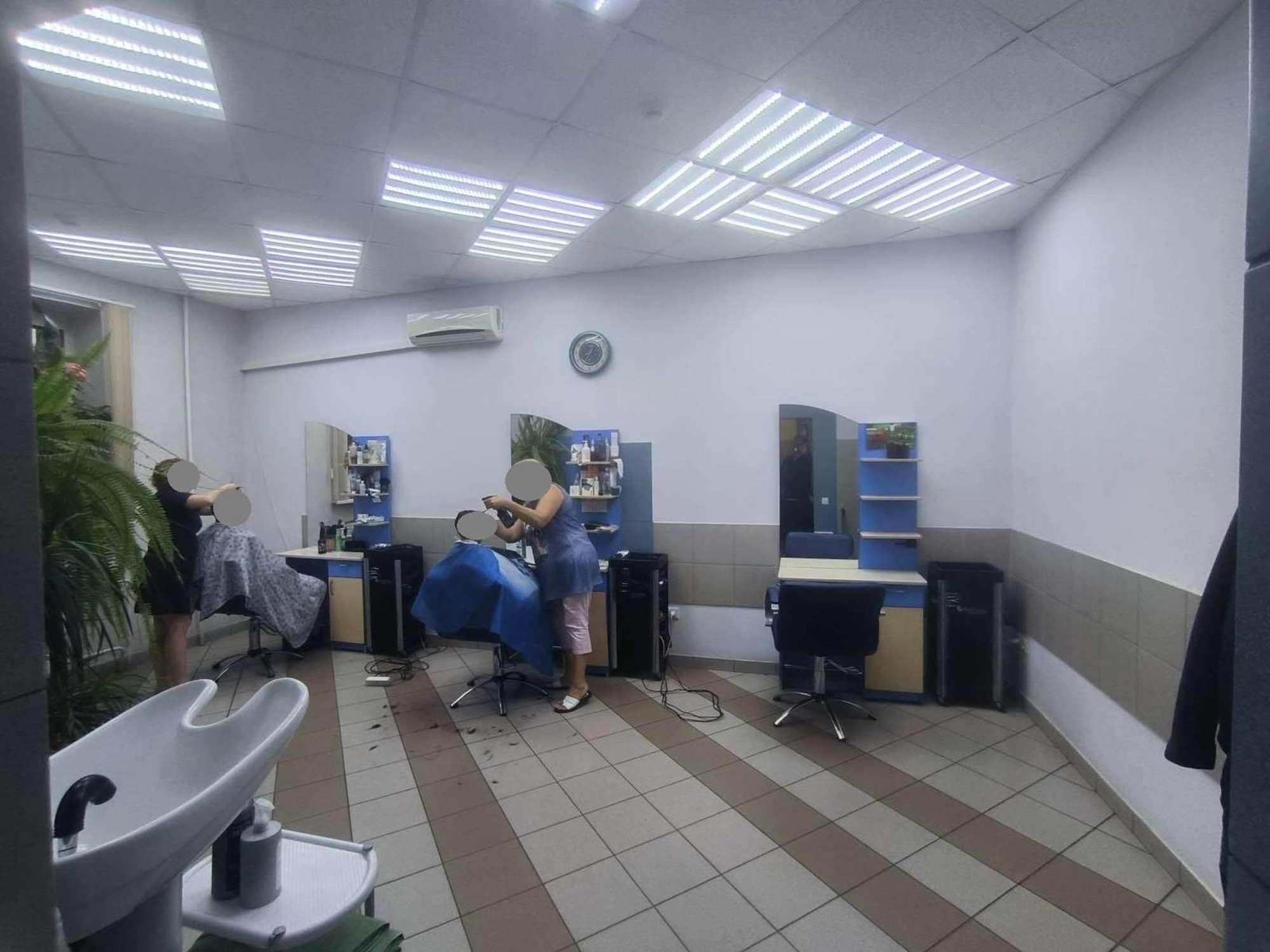 Сдать торговое помещение за 30 000 рублей на Дыбенко улица, 120а