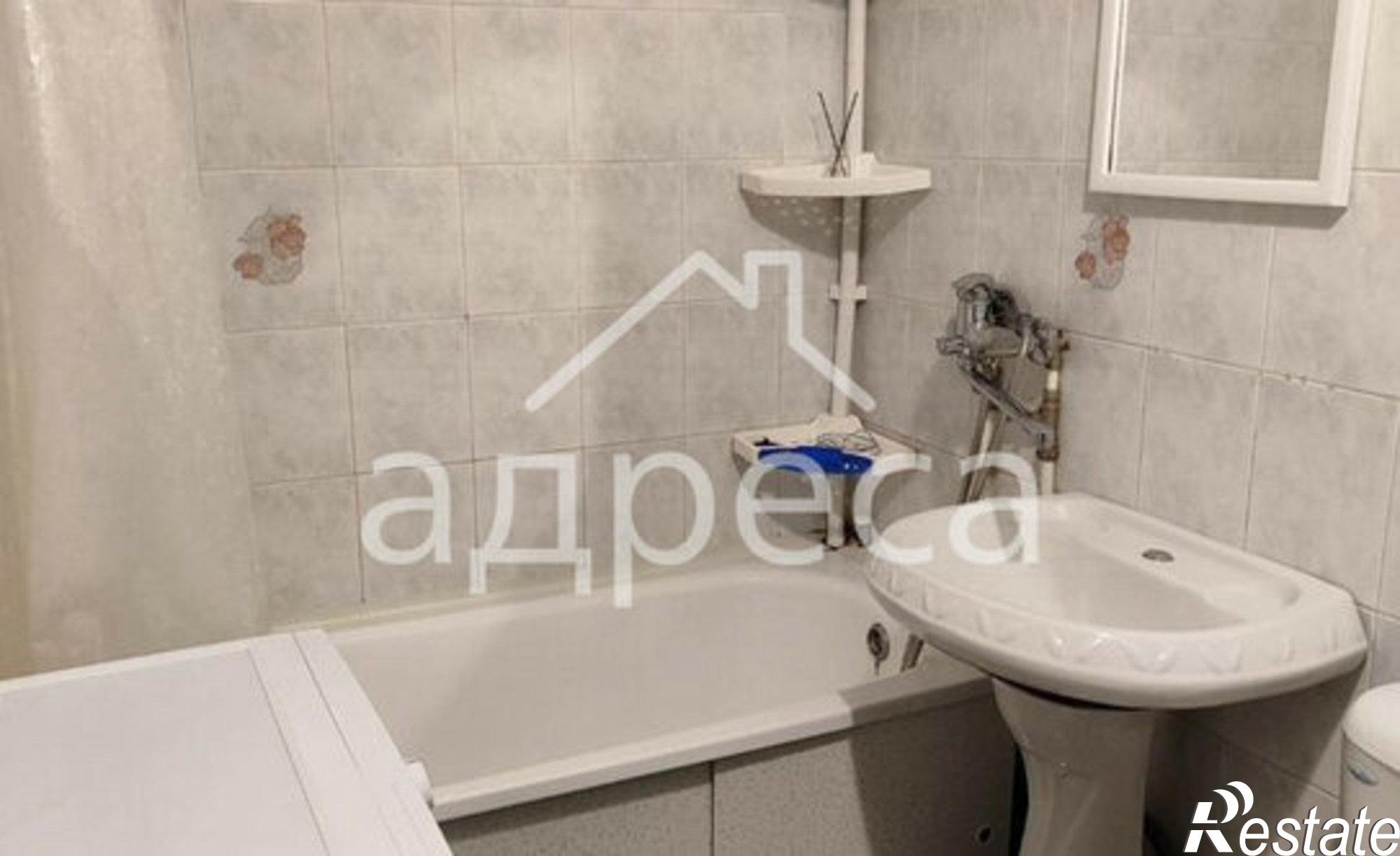 Купить квартиру за 4 100 000 рублей на улица Мориса Тореза, 24