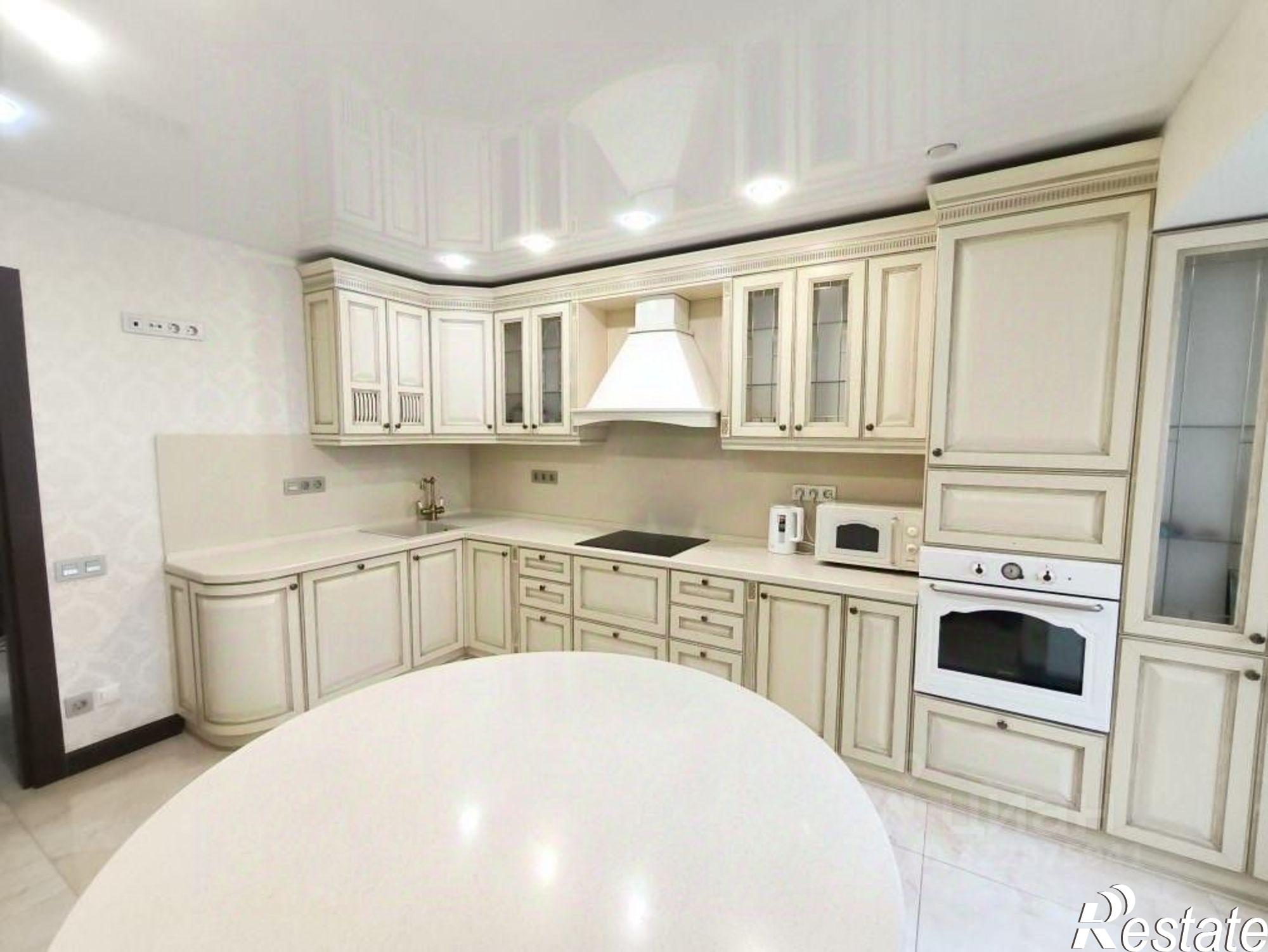 Купить квартиру за 13 355 000 рублей на ул Молодежная, 16