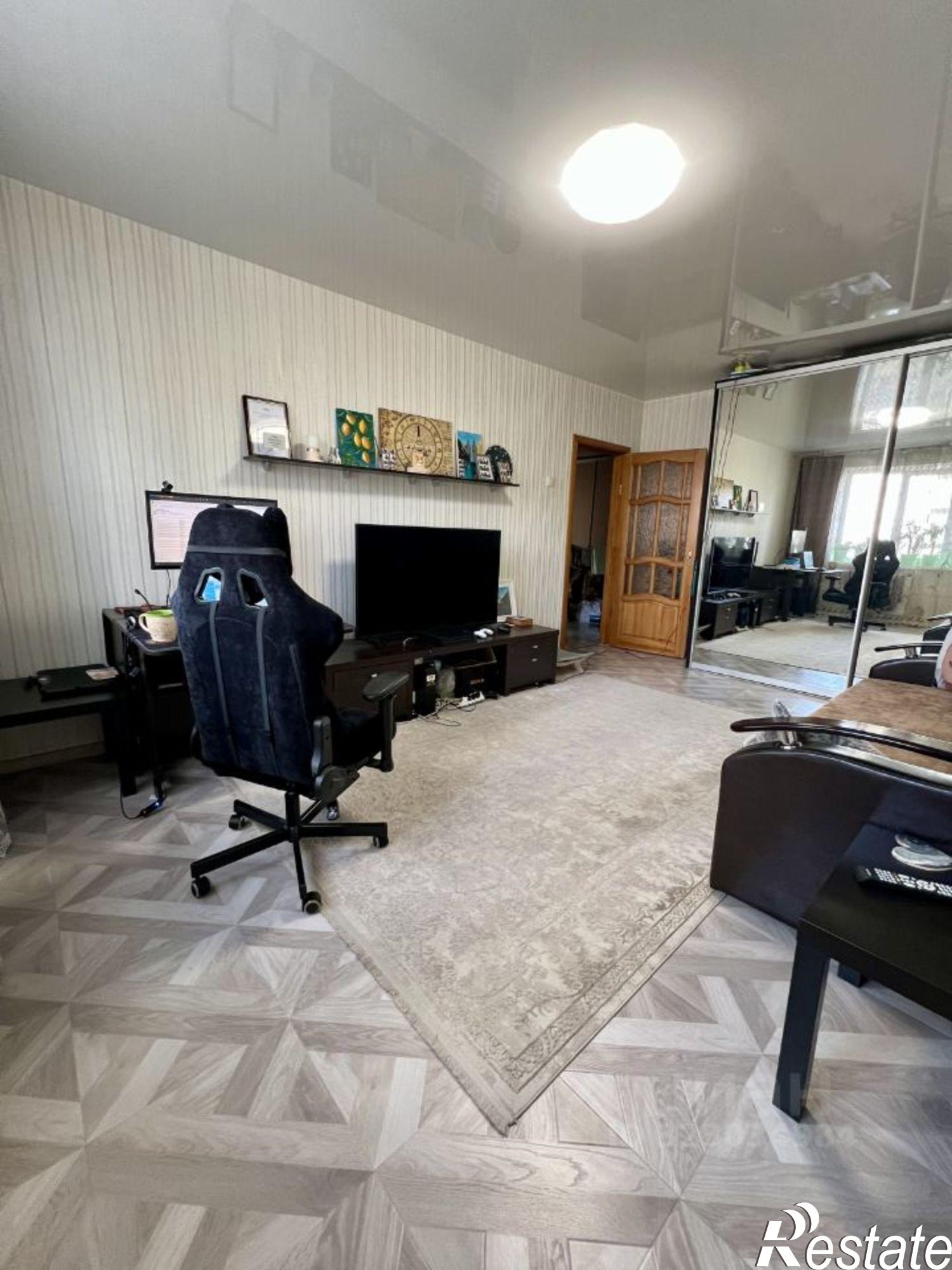 Купить квартиру за 10 000 000 рублей на улица Антонова-Овсеенко, 61