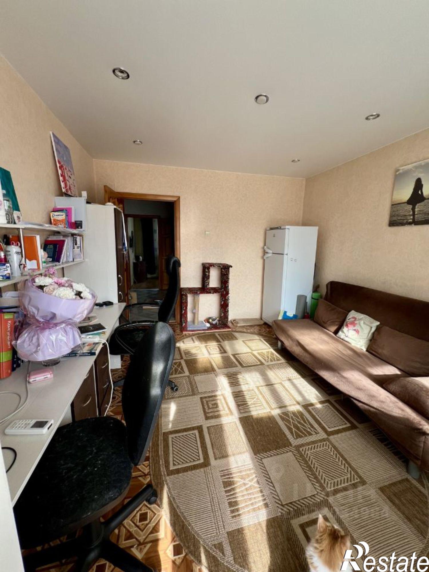 Купить квартиру за 10 000 000 рублей на улица Антонова-Овсеенко, 61