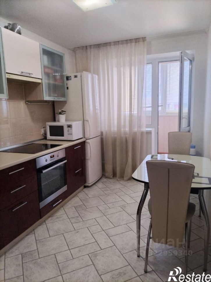 2-комн квартира ул Парниковая, 1,  д. 1