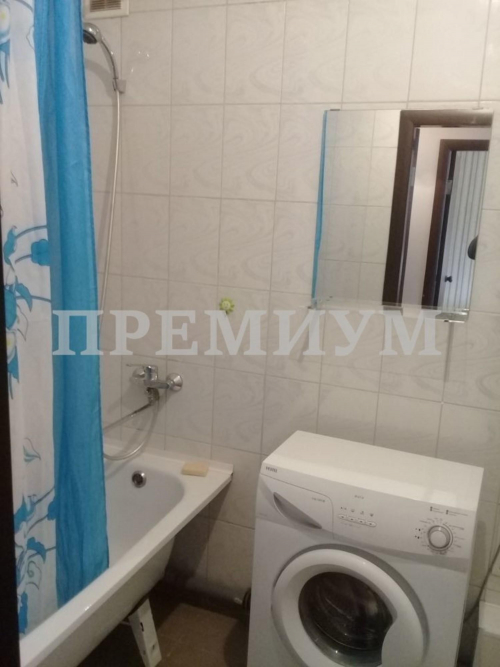 Продажа 1-комн квартиры Евгения Золотухина улица, 12