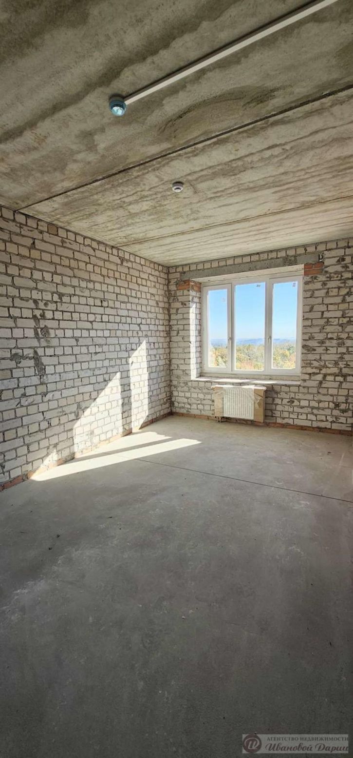 2-комн квартира Крайняя улица, 40