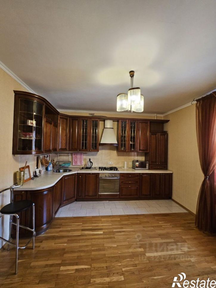 3-комн квартира улица Братьев Коростелёвых, 19,  д. 19