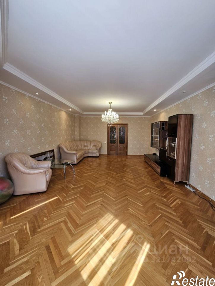 3-комн квартира улица Братьев Коростелёвых, 19,  д. 19