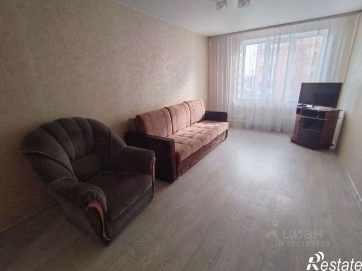 1-комн квартира 1-й кв-л, 42,  д. 42