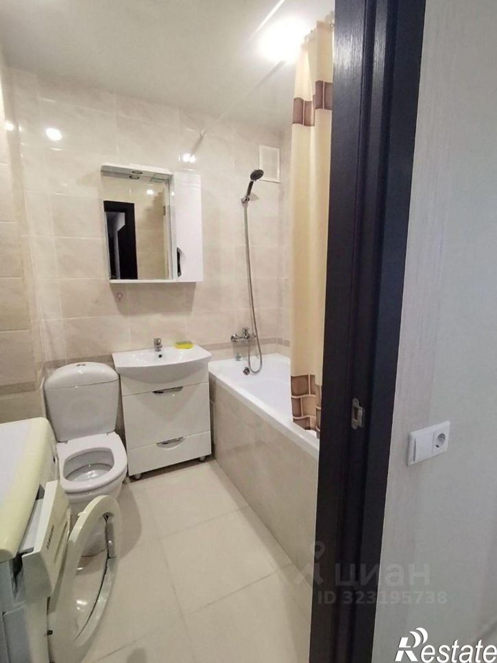 1-комн квартира 1-й кв-л, 42,  д. 42