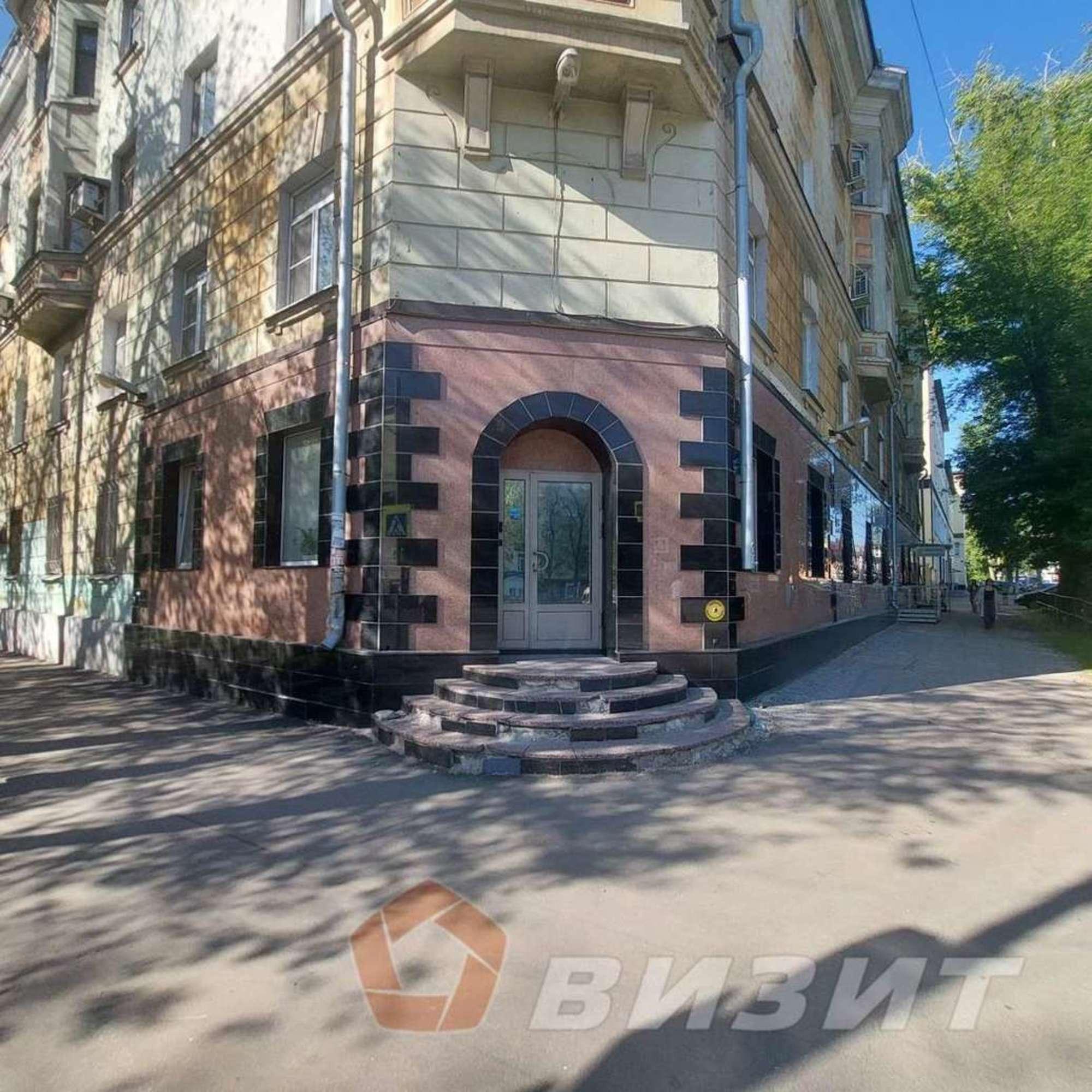 Купить торговое помещение за 60 000 000 рублей на Масленникова проспект, 24