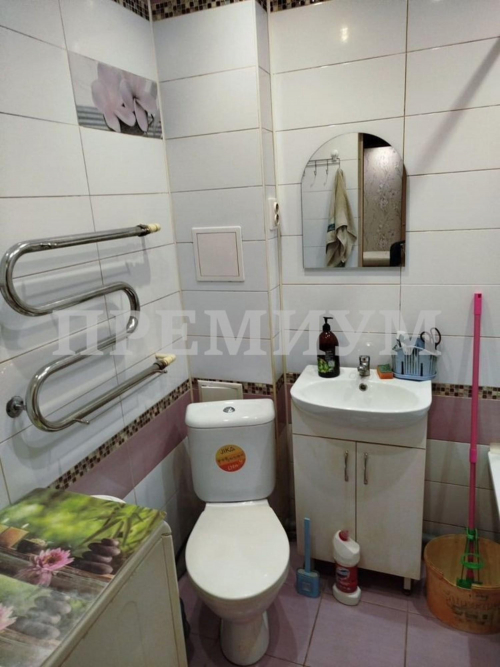 Продажа 1-комн квартиры Виталия Жалнина улица, 19