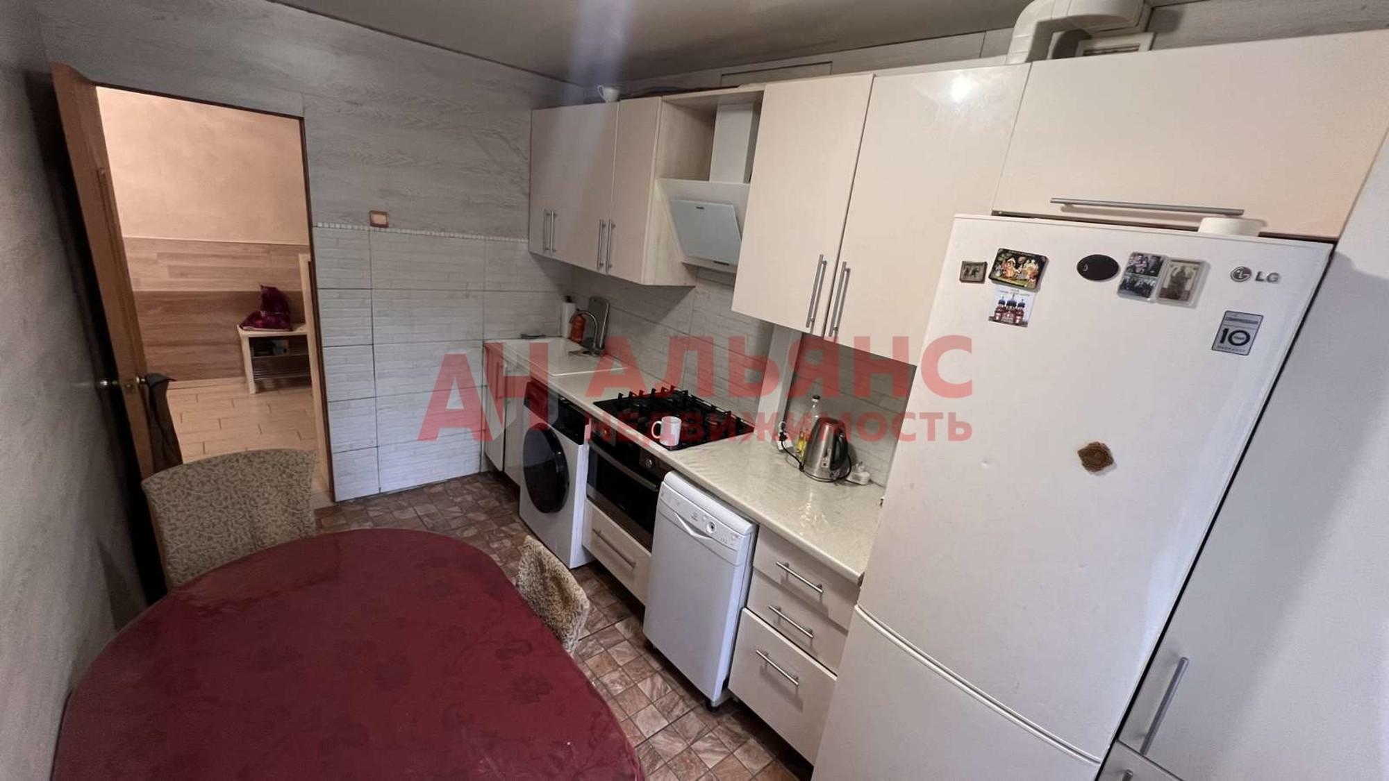 Купить квартиру за 8 250 000 рублей на Георгия Ратнера улица, 4