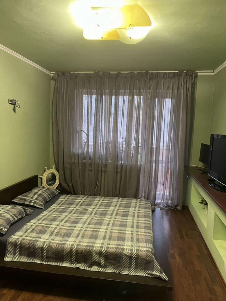 3-комн квартира Силина улица, 14