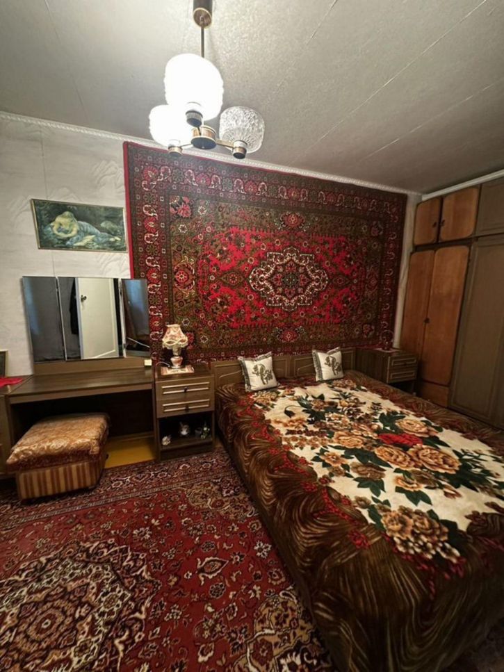 3-комн квартира Авроры улица, 108