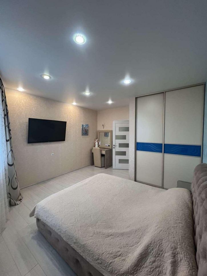 2-комн квартира Аэродромная улица, 98б