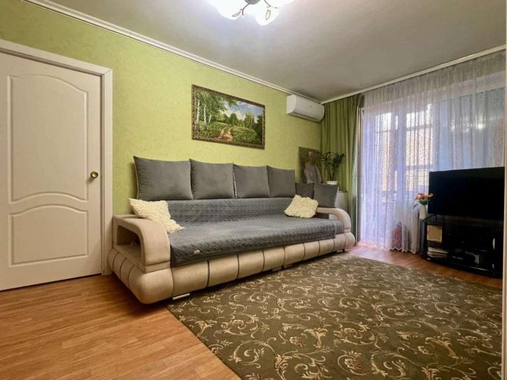 2-комн квартира Гагарина улица, 52