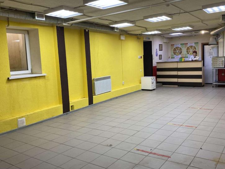 Помещение свободного назначения Дыбенко улица, 120