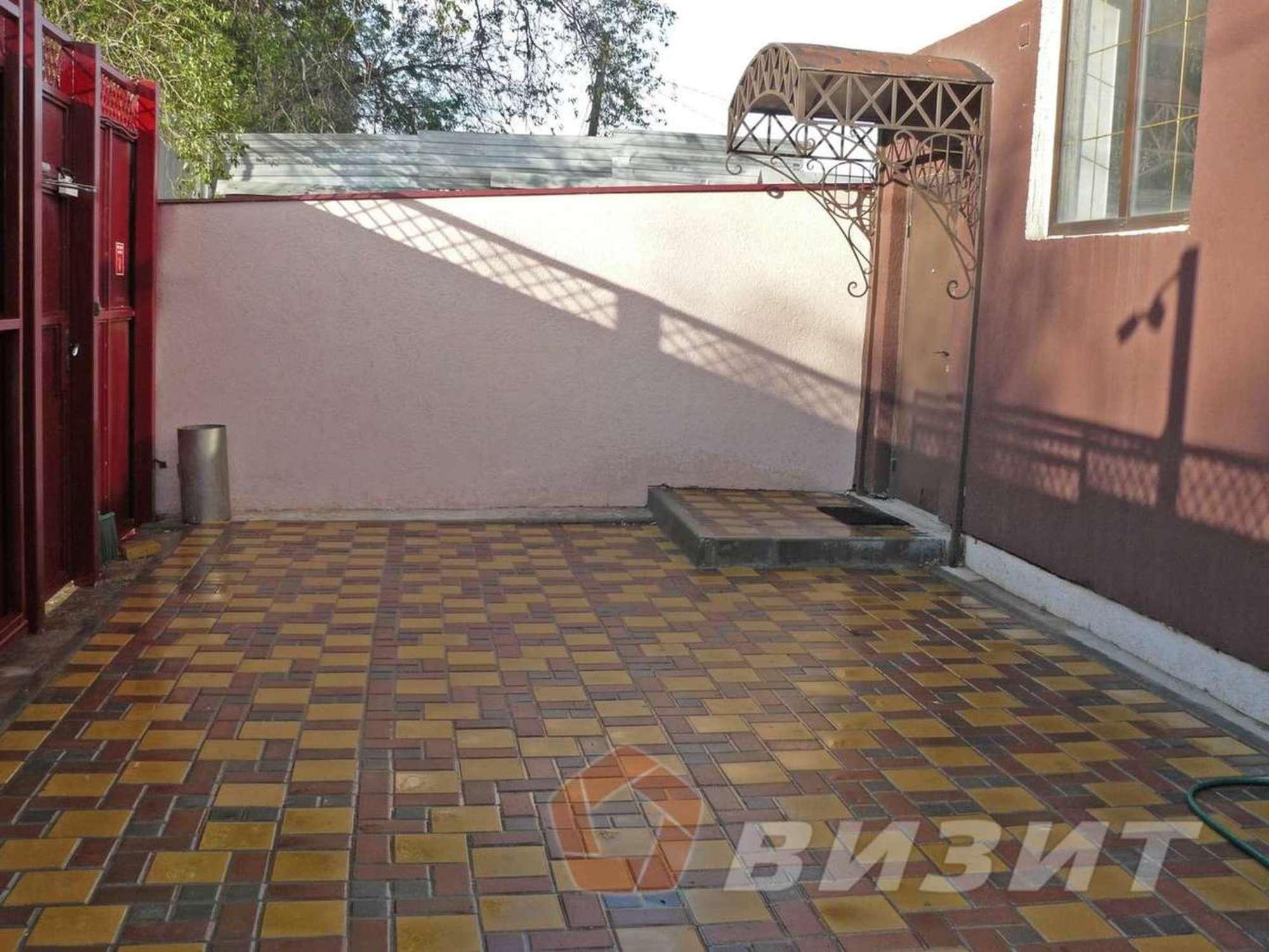 Купить помещение свободного назначения за 43 000 000 рублей на Промышленности улица, 181