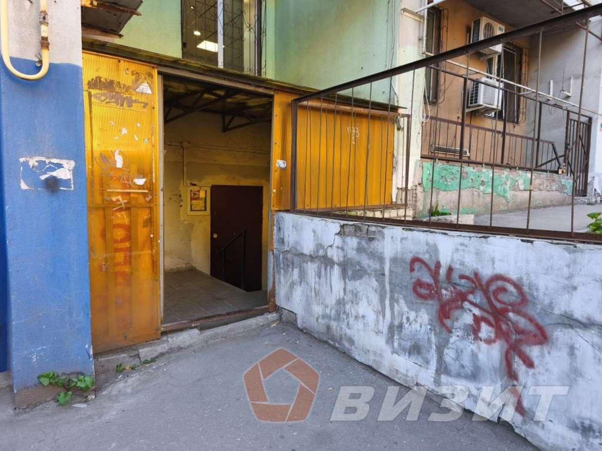 Сдать торговое помещение за 60 000 рублей на Кирова проспект, 130