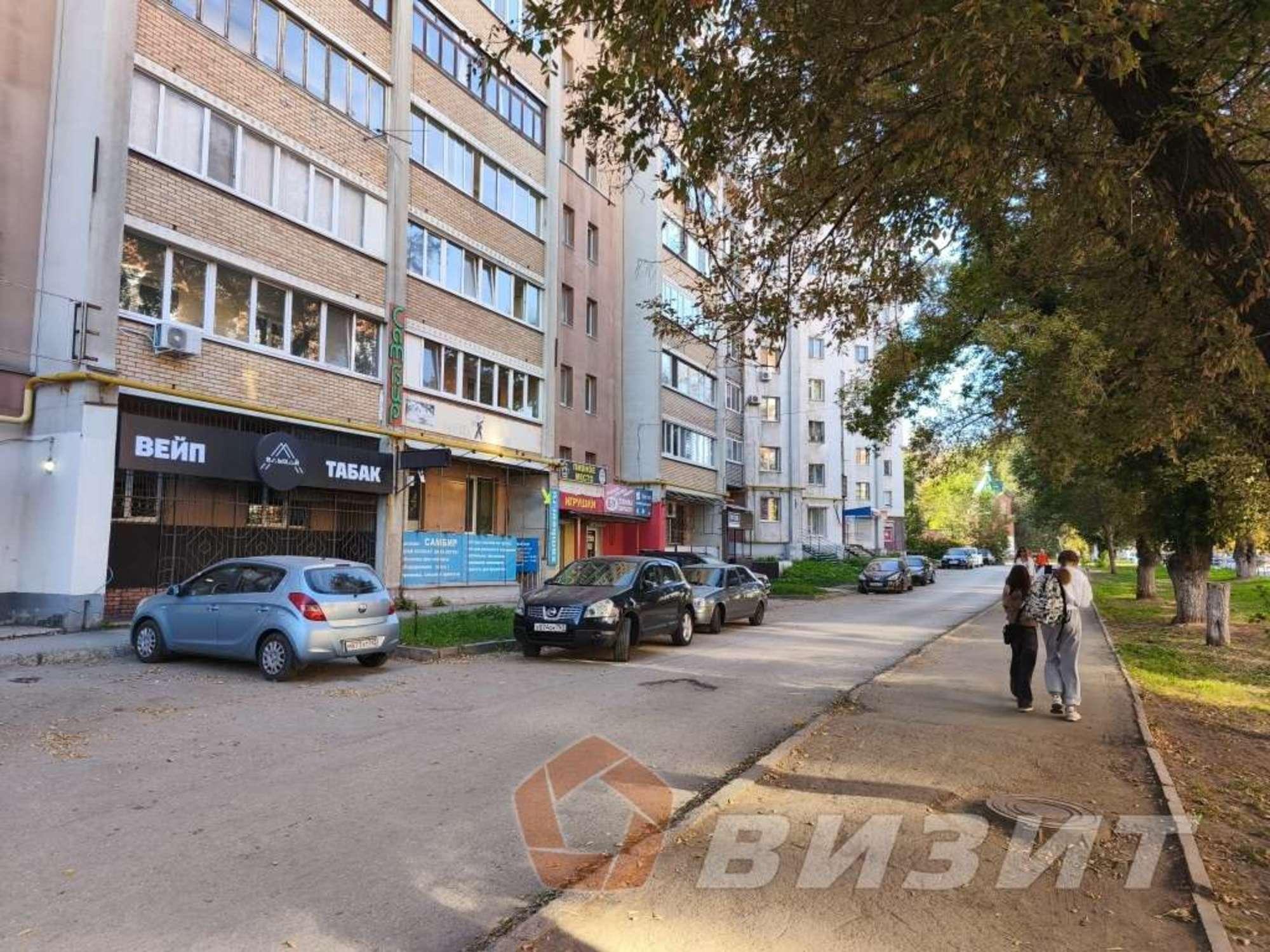 Сдать торговое помещение за 60 000 рублей на Кирова проспект, 130