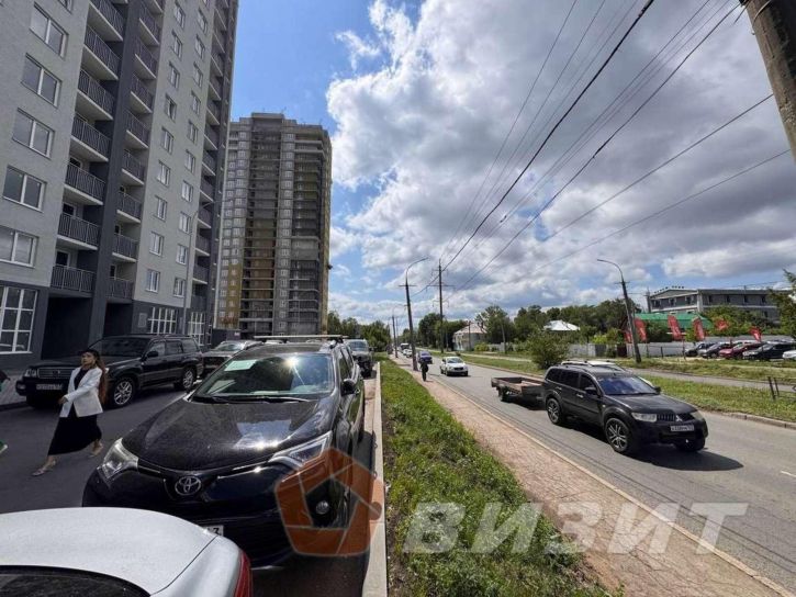 Торговое помещение Советской Армии улица, 91