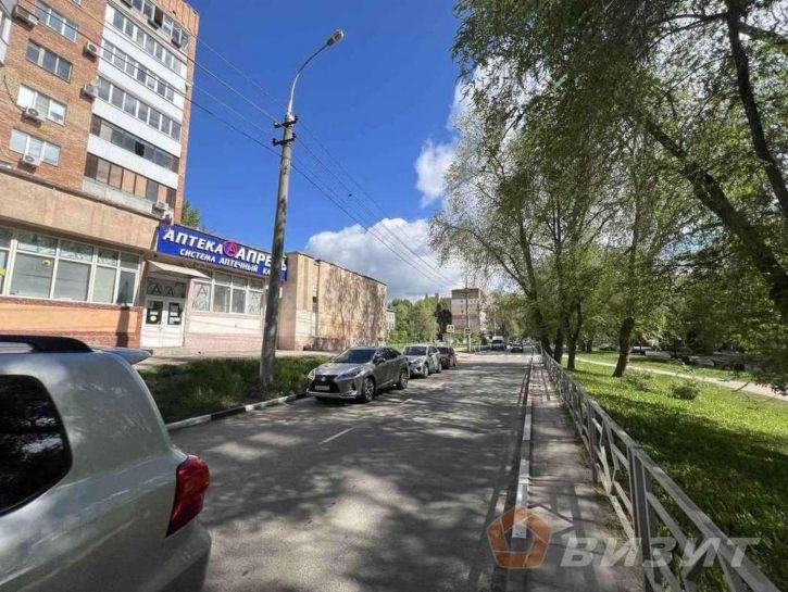 Торговое помещение Юных Пионеров проспект, 142