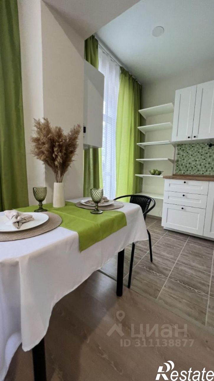 2-комн квартира просека Третья, 94Н,  д. 94Н