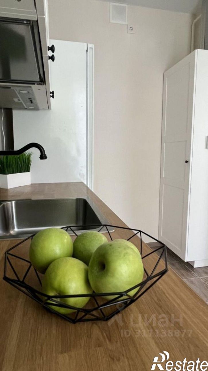 2-комн квартира просека Третья, 94Н,  д. 94Н