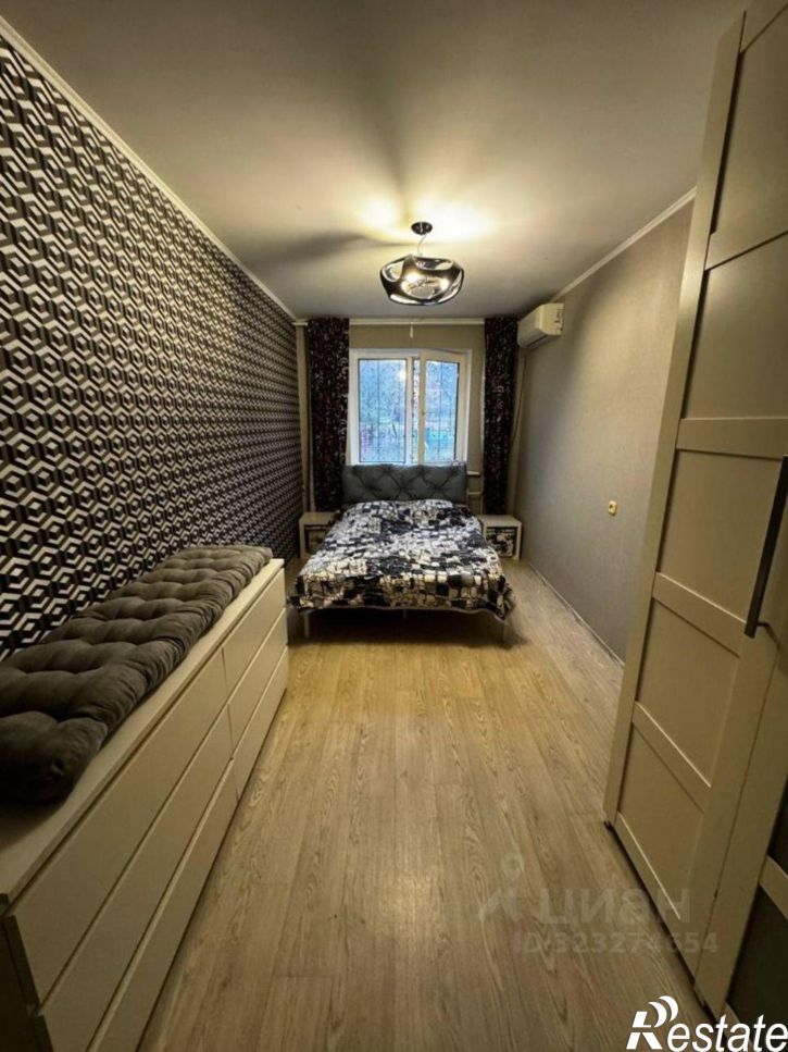 2-комн квартира Балаковская улица, 28,  д. 28