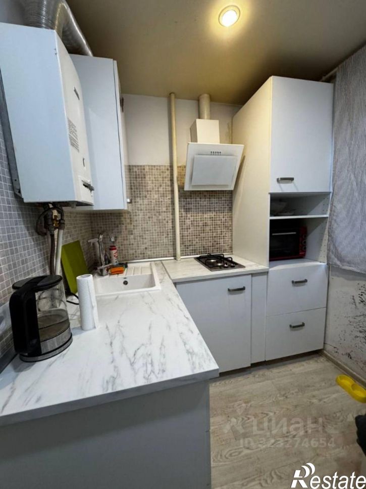 2-комн квартира Балаковская улица, 28,  д. 28