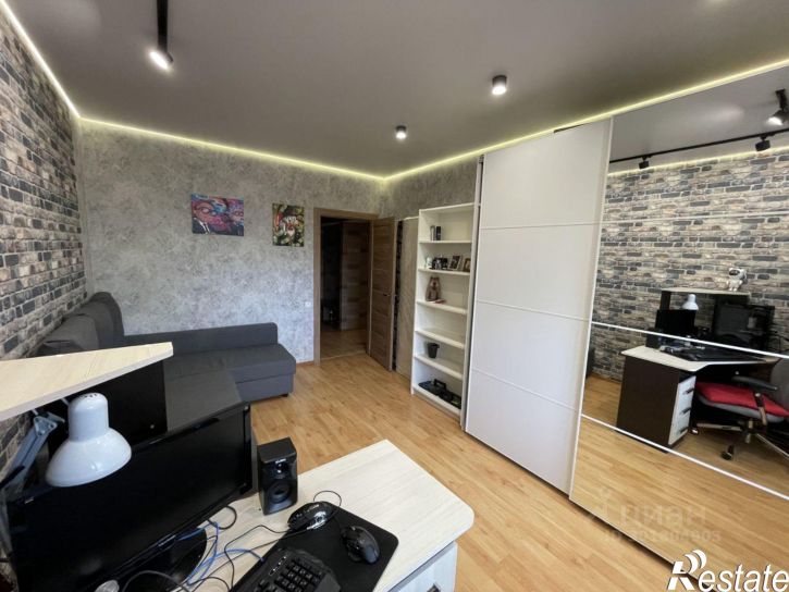 4-комн квартира улица Губанова, 20А,  д. 20А