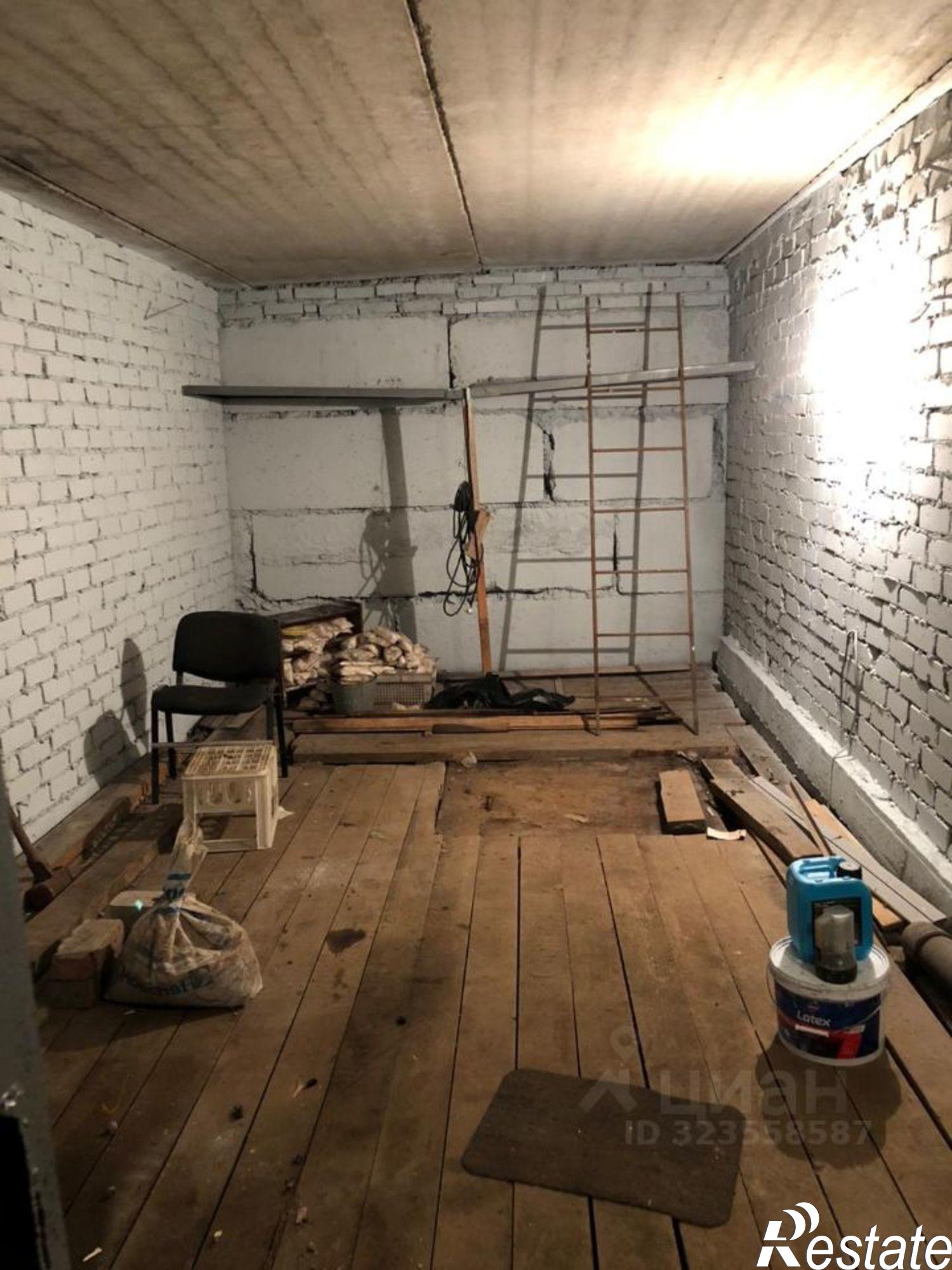 Купить гараж, место в паркинге за 2 500 010 рублей на ул Солнечная, 32