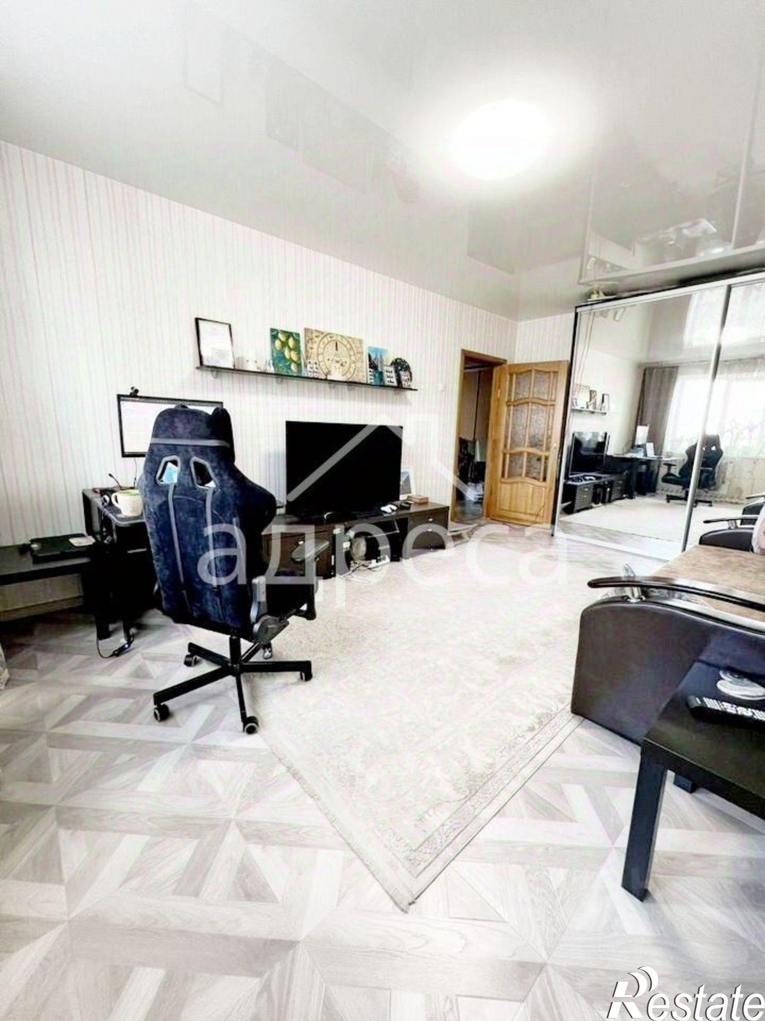 Купить квартиру за 10 000 000 рублей на улица Антонова-Овсеенко, 61