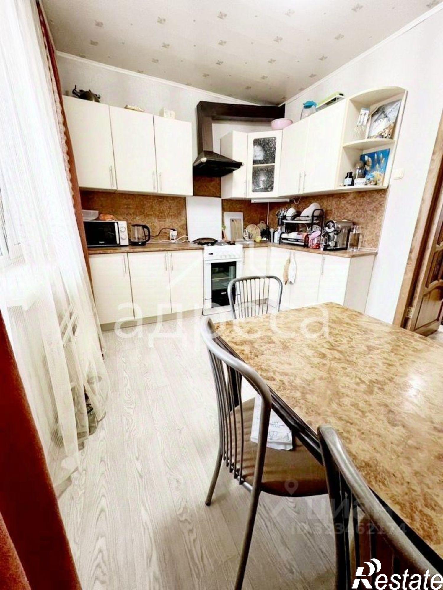 Купить квартиру за 10 000 000 рублей на улица Антонова-Овсеенко, 61