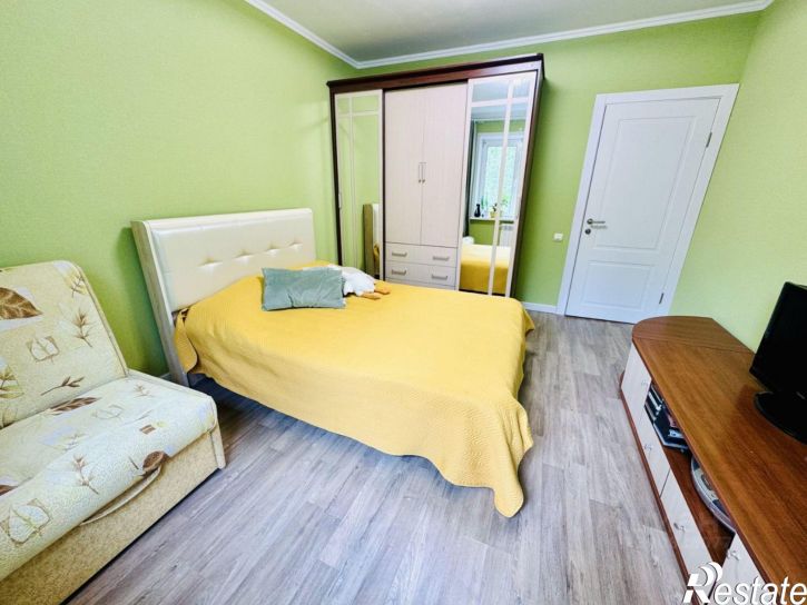 2-комн квартира улица Советской Армии, 188,  д. 188