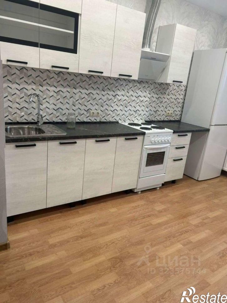 2-комн квартира улица Виталия Талабаева, 4,  д. 4