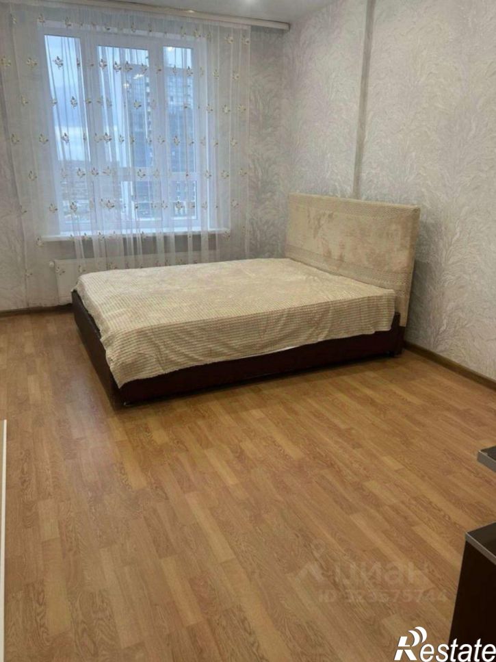 2-комн квартира улица Виталия Талабаева, 4,  д. 4