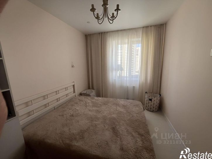 3-комн квартира улица Виталия Талабаева, 4,  д. 4