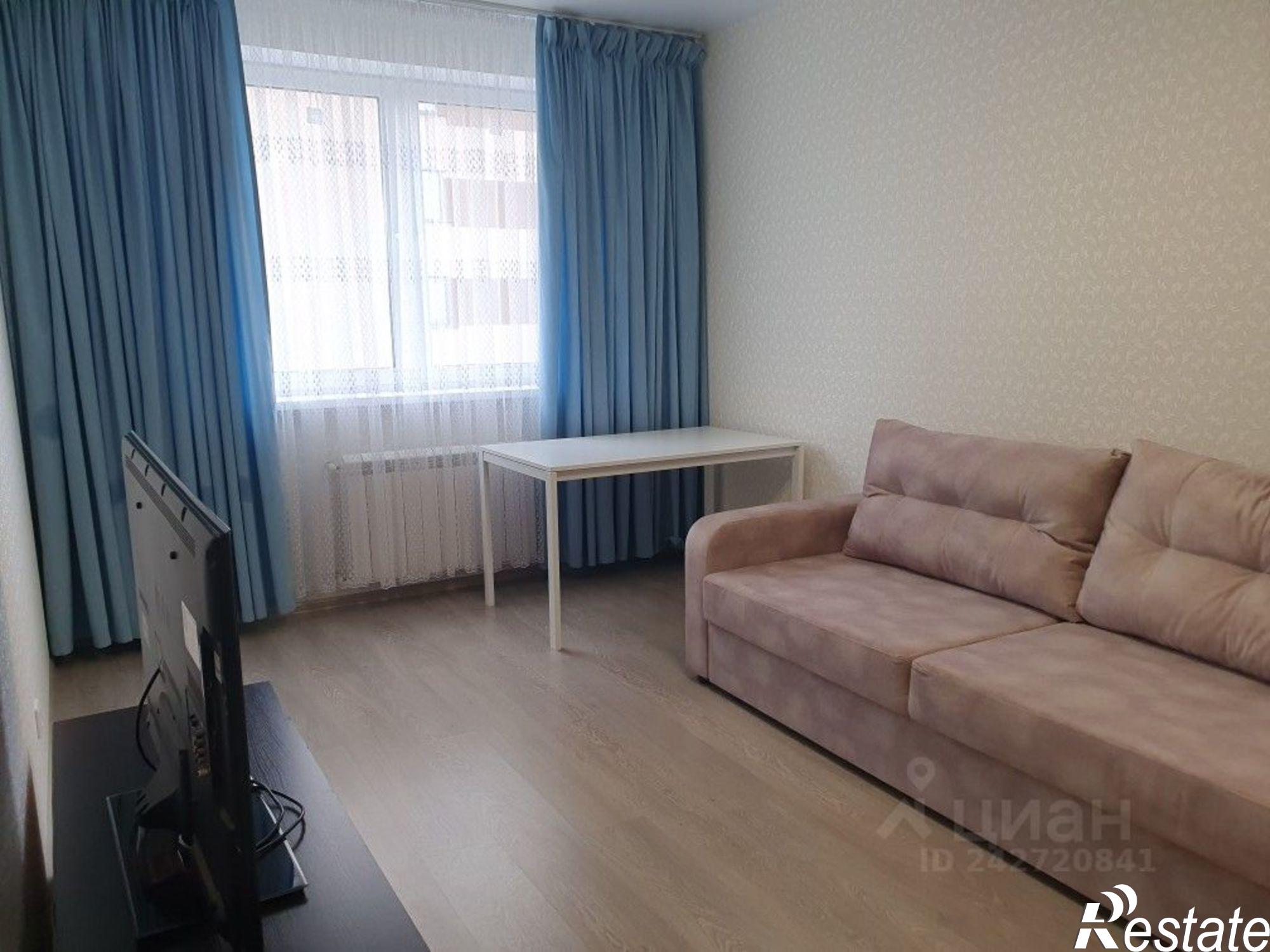 Сдать квартиру за 35 000 рублей на пр-кт Карла Маркса, 196