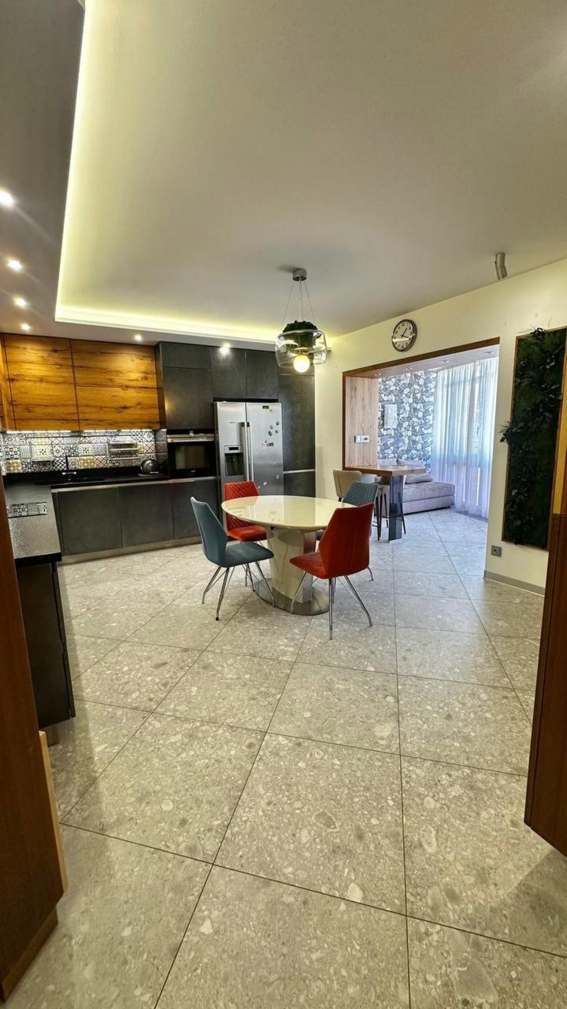 Купить квартиру за 19 900 000 рублей на Советской Армии улица, 253б